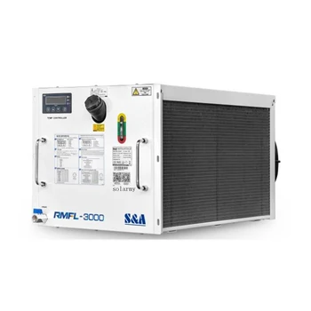 Монтаж на Охладител за вода RMFL-3000 за монтиране на багажник S& A за ръчно изработени Влакна-Лазерно заваряване и почистване с мощност 3 кВт